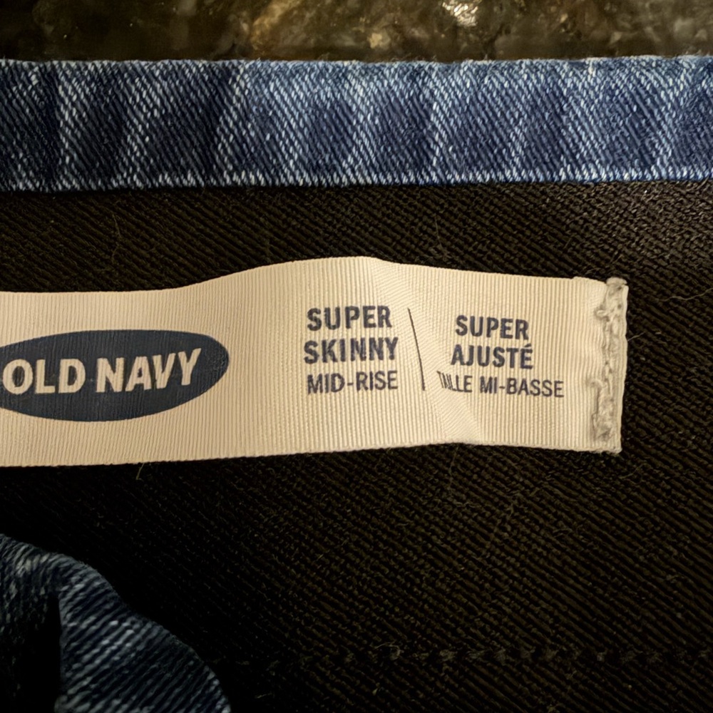 Old Navy Jeggings. B17